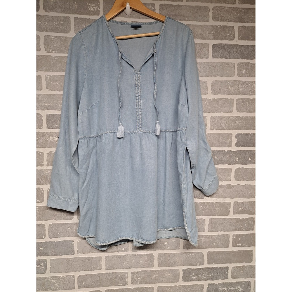 J JILL DENIM Blue Chambray Tassel Tie Front Embroidered Roll Tab Sleeve Tunic- M